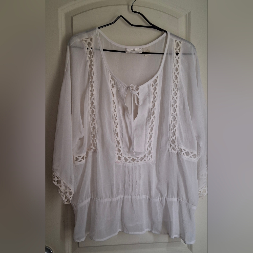 Luxe White Boho Lace Top Sz XL Angelcore Office Casual Travel Poly Lightweigth